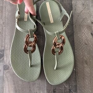 Ipanema Womens Class Connect II Sandals Size 10 Made in Brazil green thong